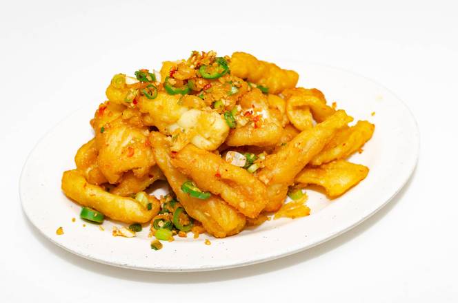 15. Deep-Fried Squid Slices Tossed in Spicy Rock Salt 椒鹽炸鮮魷